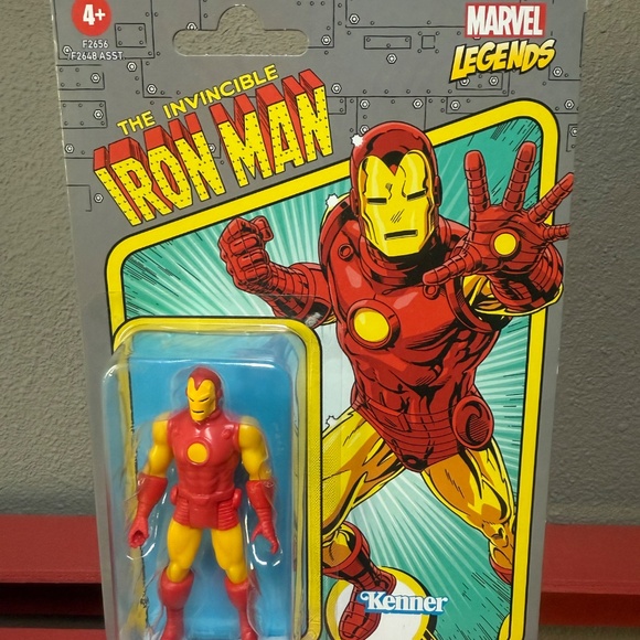 Kenner Marvel Legends Iron Man, Wolverine & Carol Danvers Retro Figures NEW - Picture 2 of 13